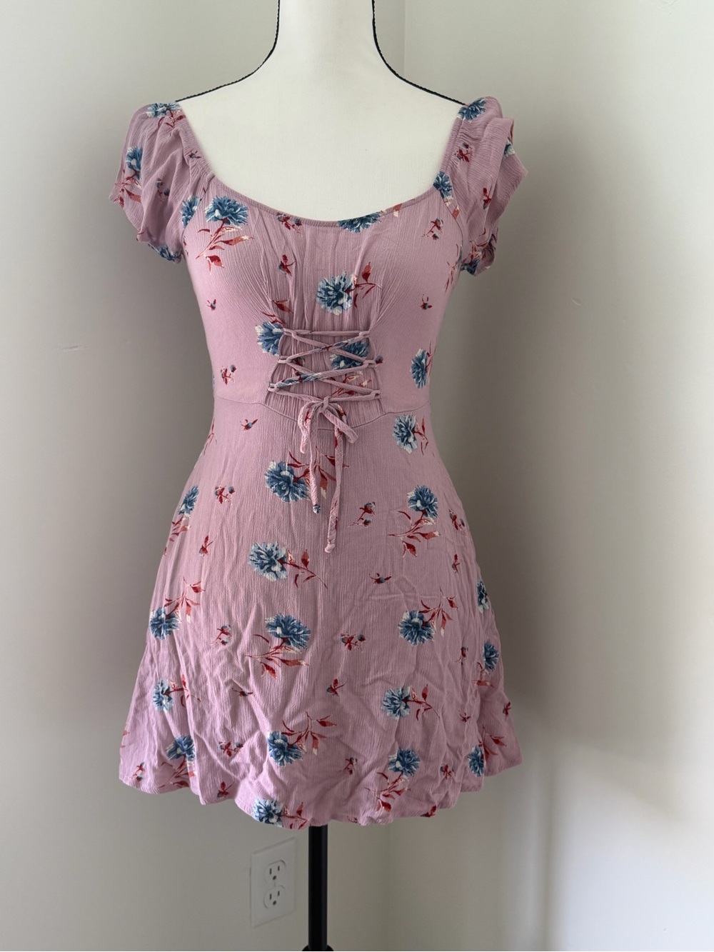 Mimi Chica Lilac Floral Lace-Up Mini Dress with Blue Blooms